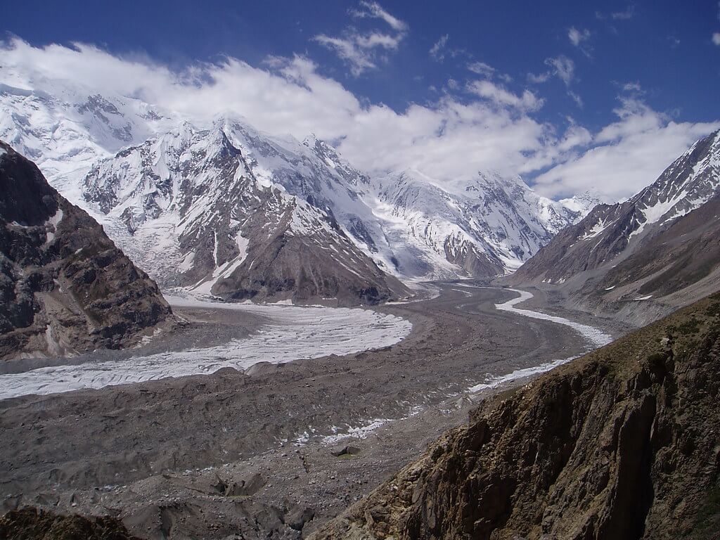 batura glacier trek