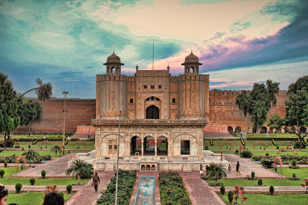 tour of lahore