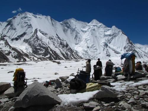 gondogoro peak expedition