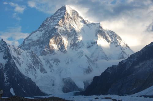 k2 base camp khaiyrut peak climb