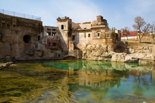 katas raj & kallar kahar tour