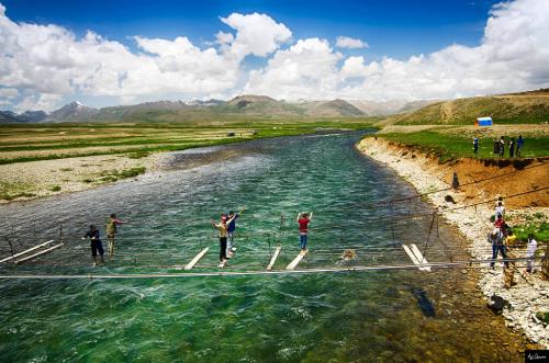 pakistan summer mountain explorer