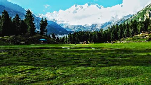 pakistan summer mountain explorer