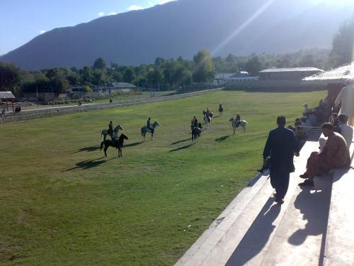 pakistan summer mountain explorer