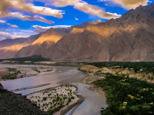 pakistan's karakoram mountains